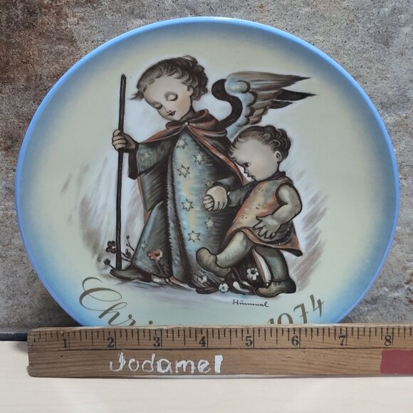Schmid Hummel Christmas 1974 The Guardian Angel Decorative Wall Hanging Plate - Picture 8 of 11